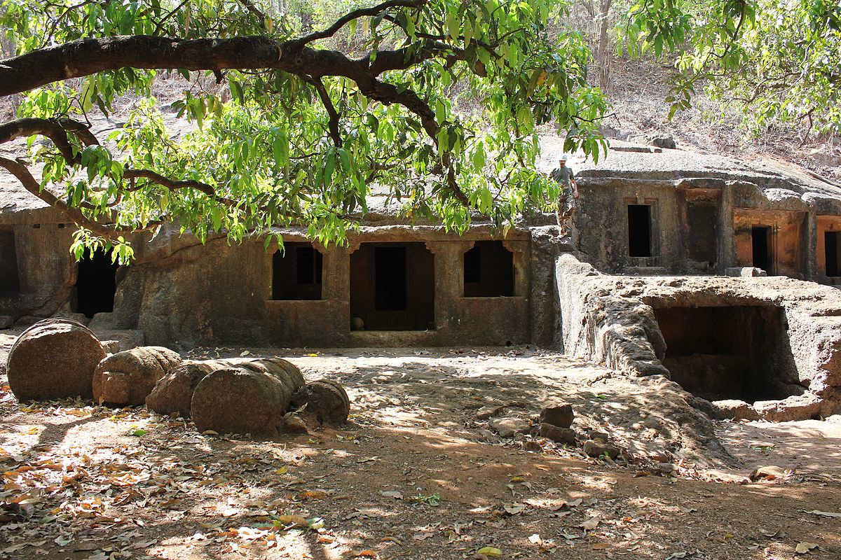 Panhalekaji Caves